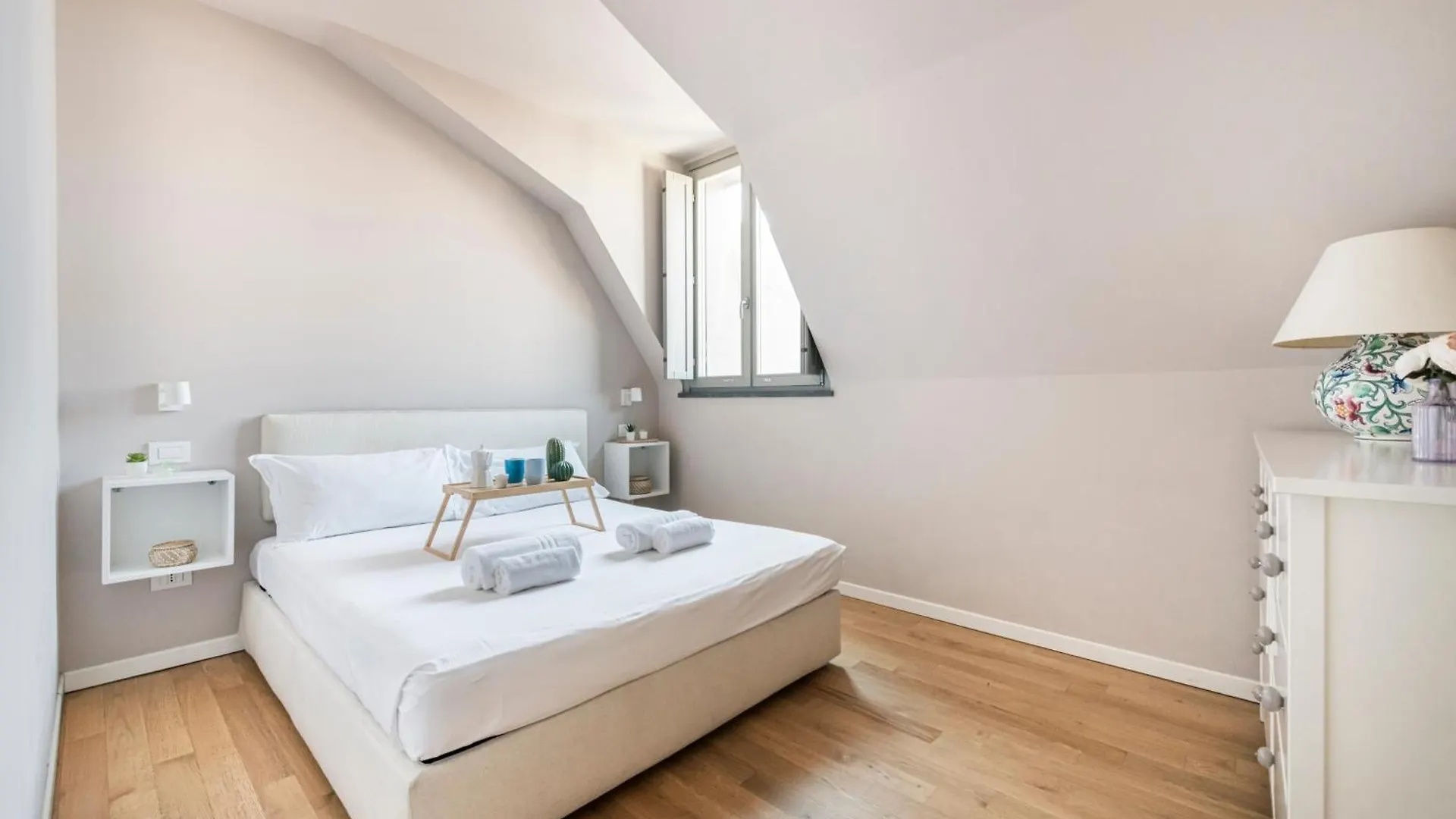 Beautiful apartment in Chinatown&Sempione Milano 0*,  Italia