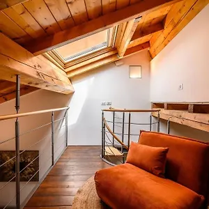 5-garden-loft-asinelli-tower.emilia-romagnahotels.net/
