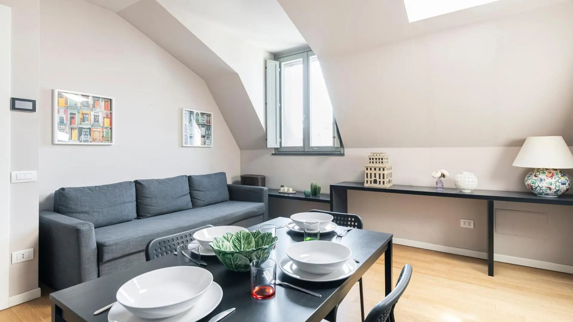 Beautiful Apartment In Chinatown And Sempione Milano 0*,