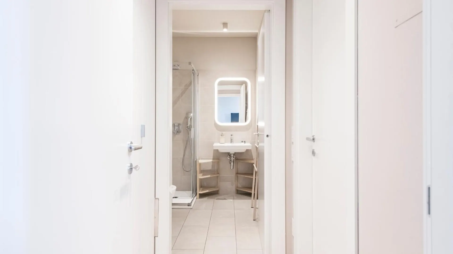 Beautiful Apartment In Chinatown And Sempione Milano